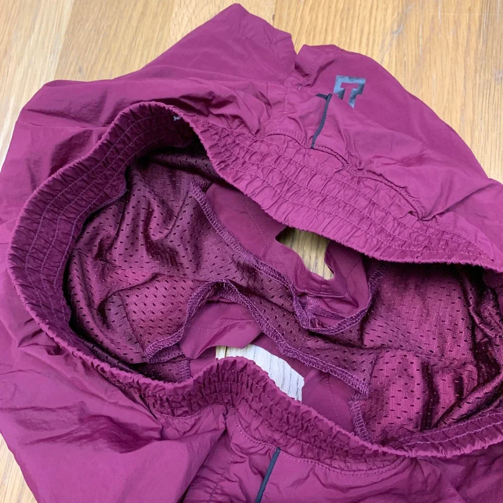 Pink‎ Victoria's Secret Maroon Lace Up Smocked Waist Running Shorts Size Small